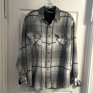 Alpine Ridge Rugged Wear Mens Size M soft button‎ down long sleeve shirt great